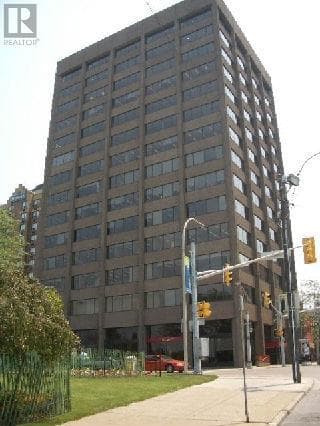 100 OUELLETTE, Windsor, Ontario