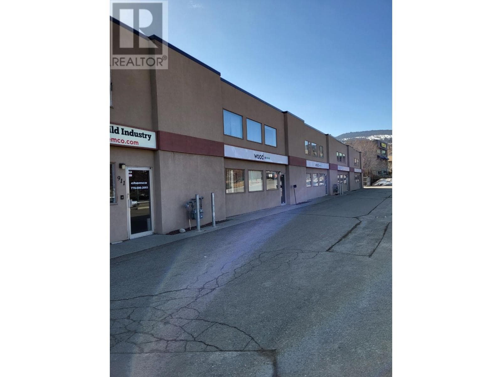 Real estate listing