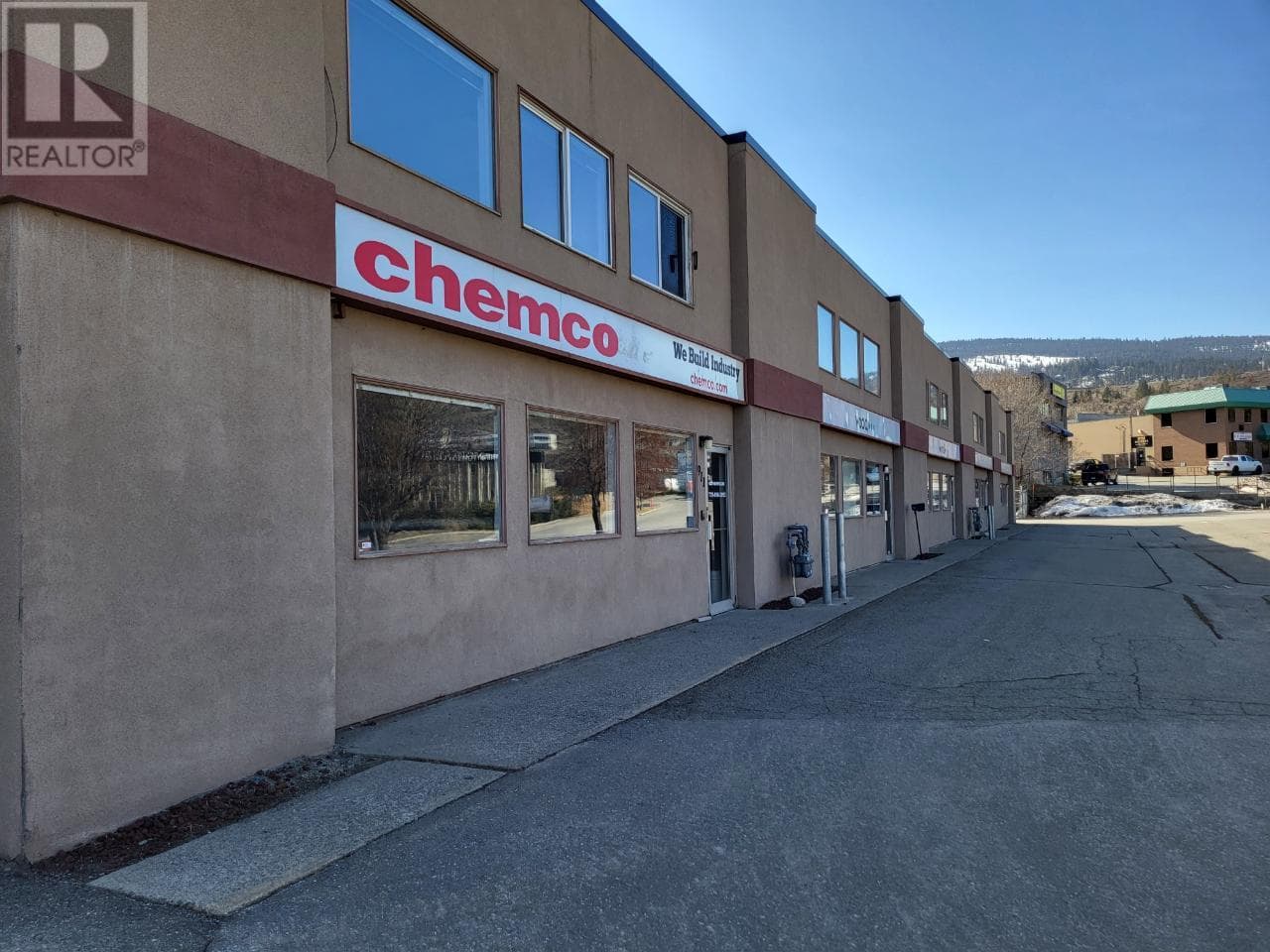 Real estate listing