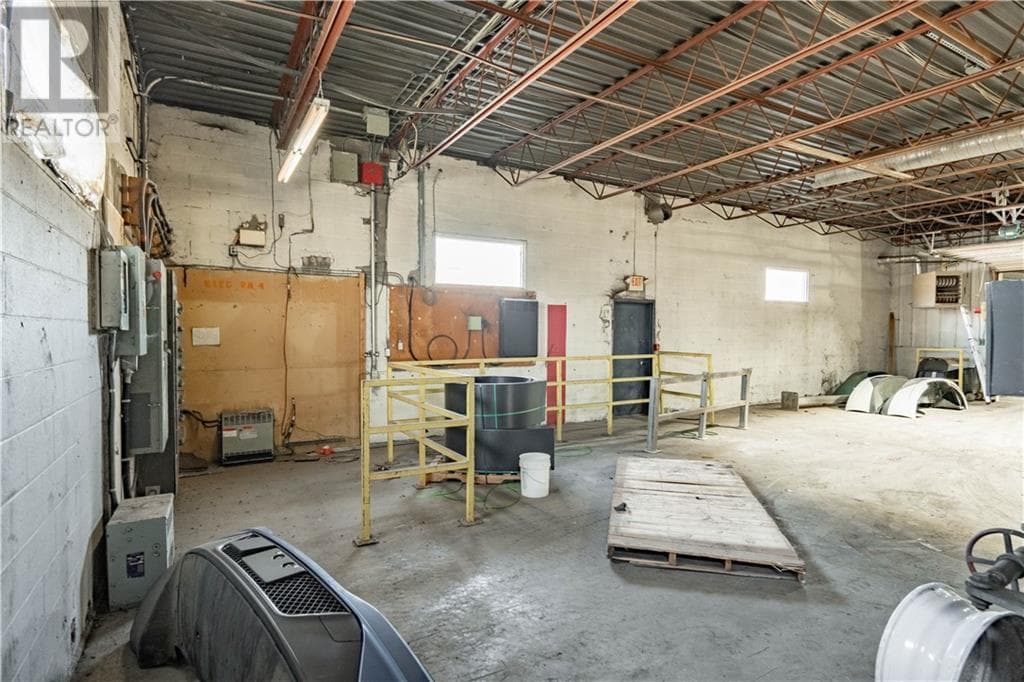 Real estate listing