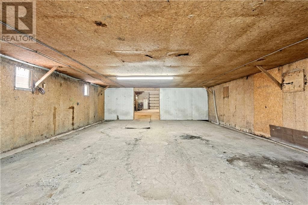 Real estate listing