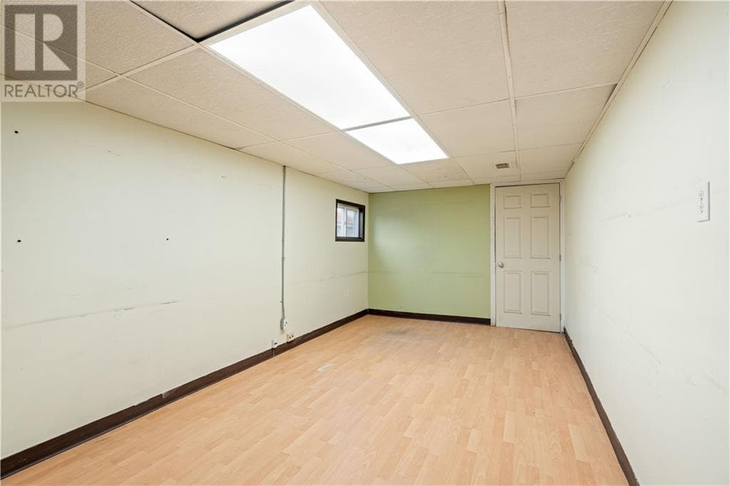 Real estate listing