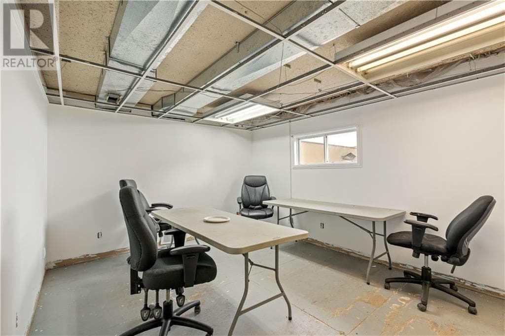 Real estate listing