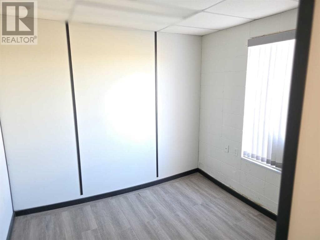 Real estate listing