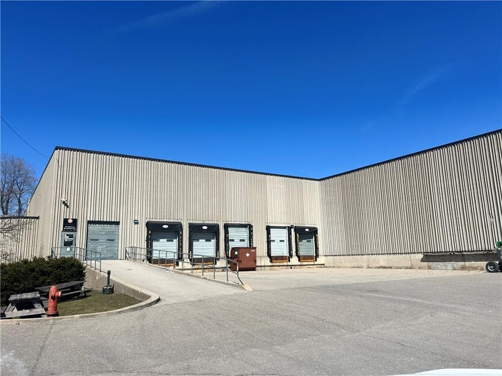 940 GATEWAY Drive, Burlington, Ontario