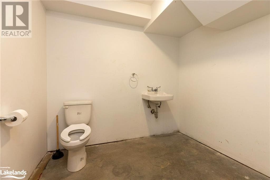 Real estate listing