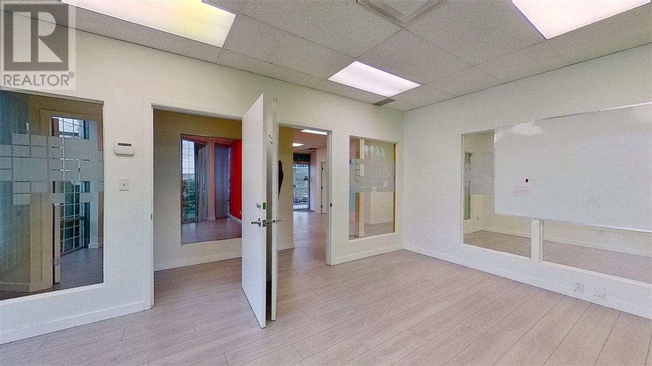 Real estate listing