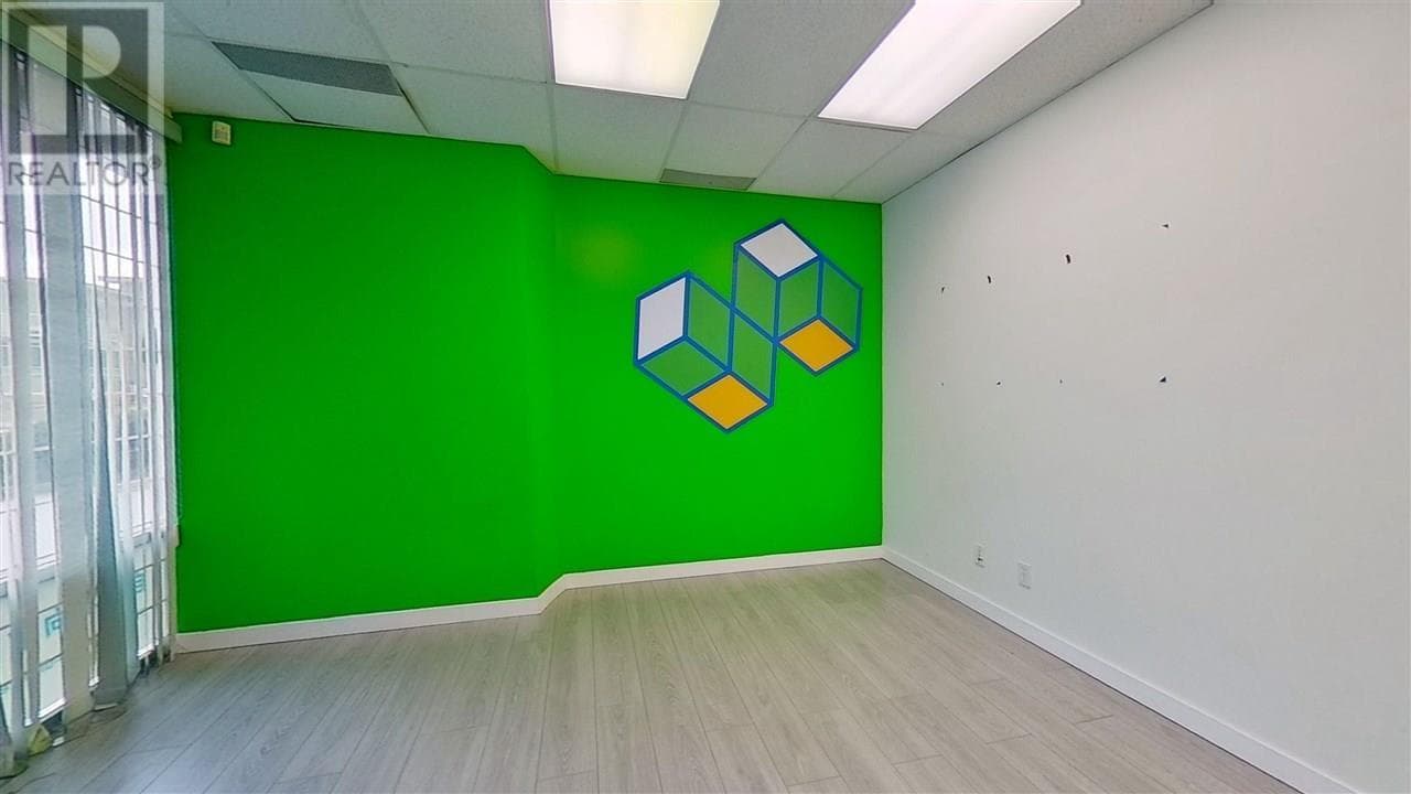 Real estate listing