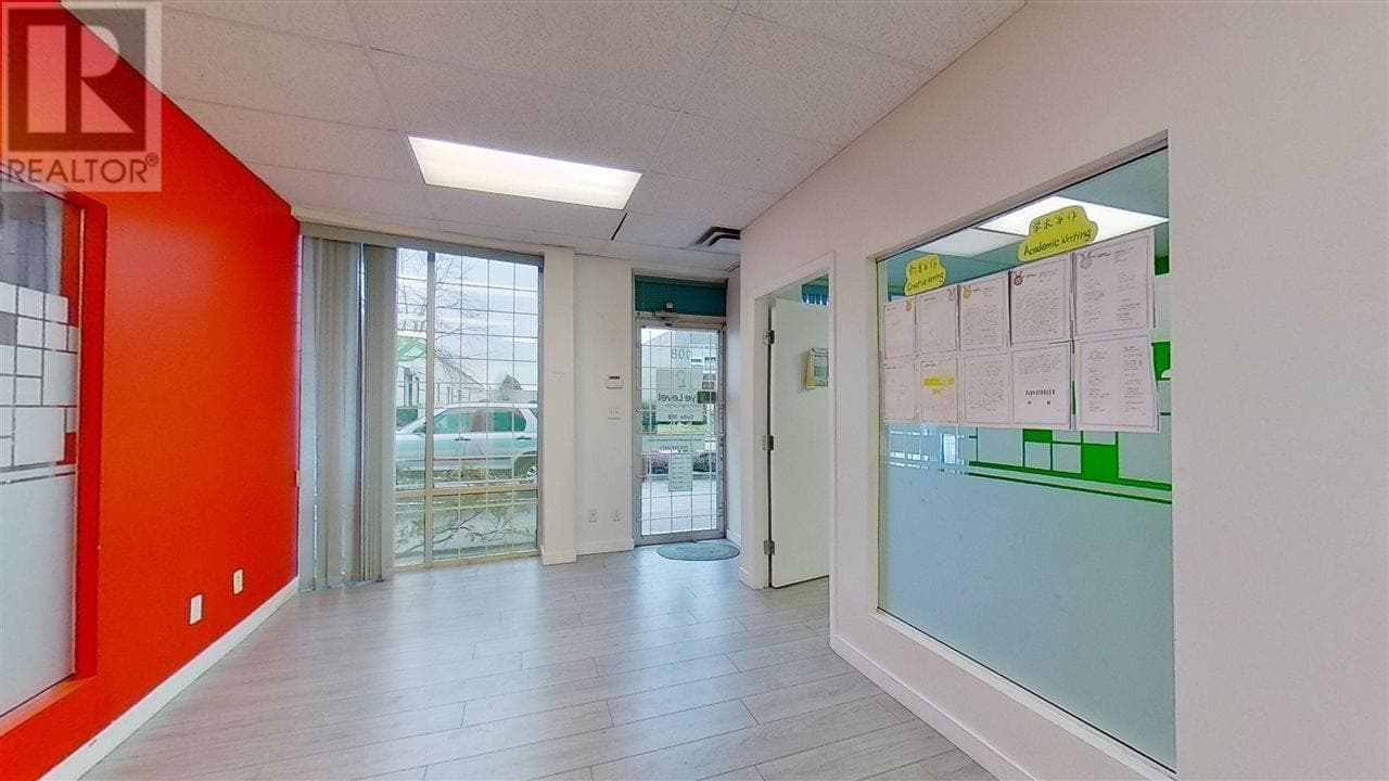 Real estate listing