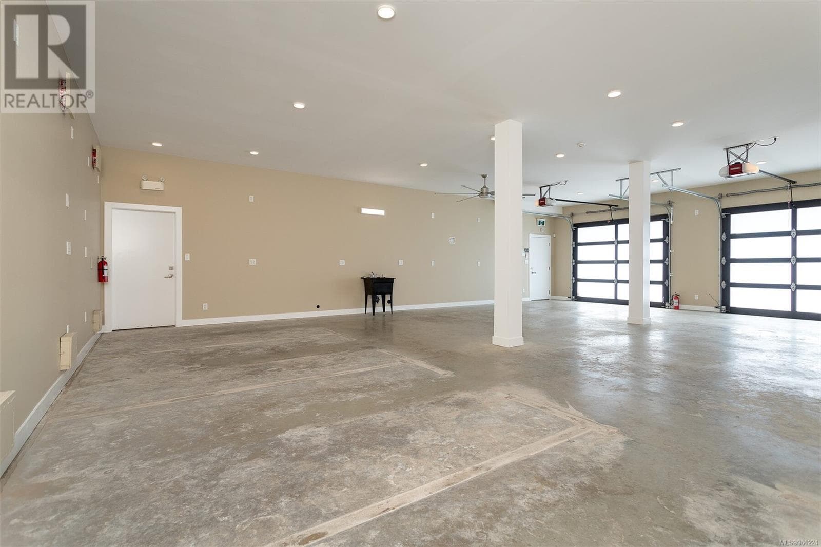 Real estate listing