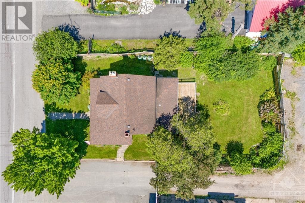 Real estate listing