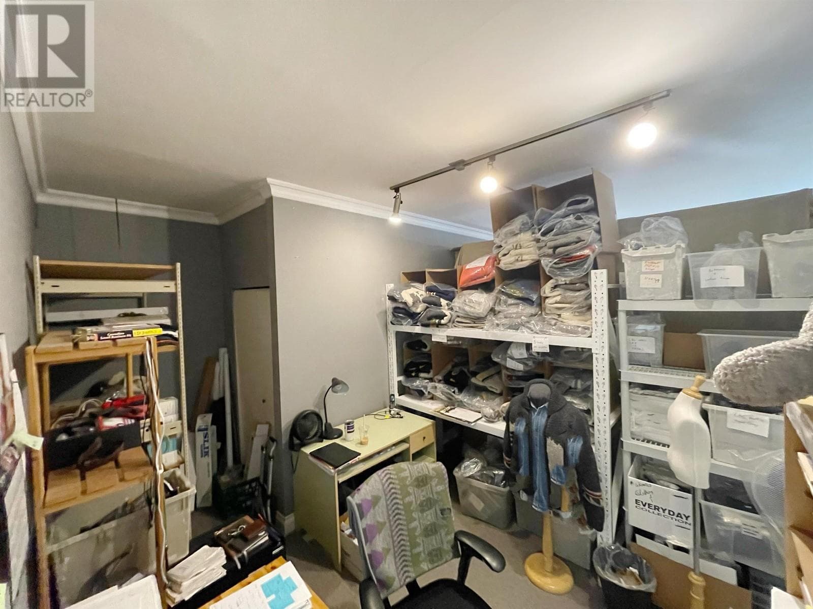Real estate listing