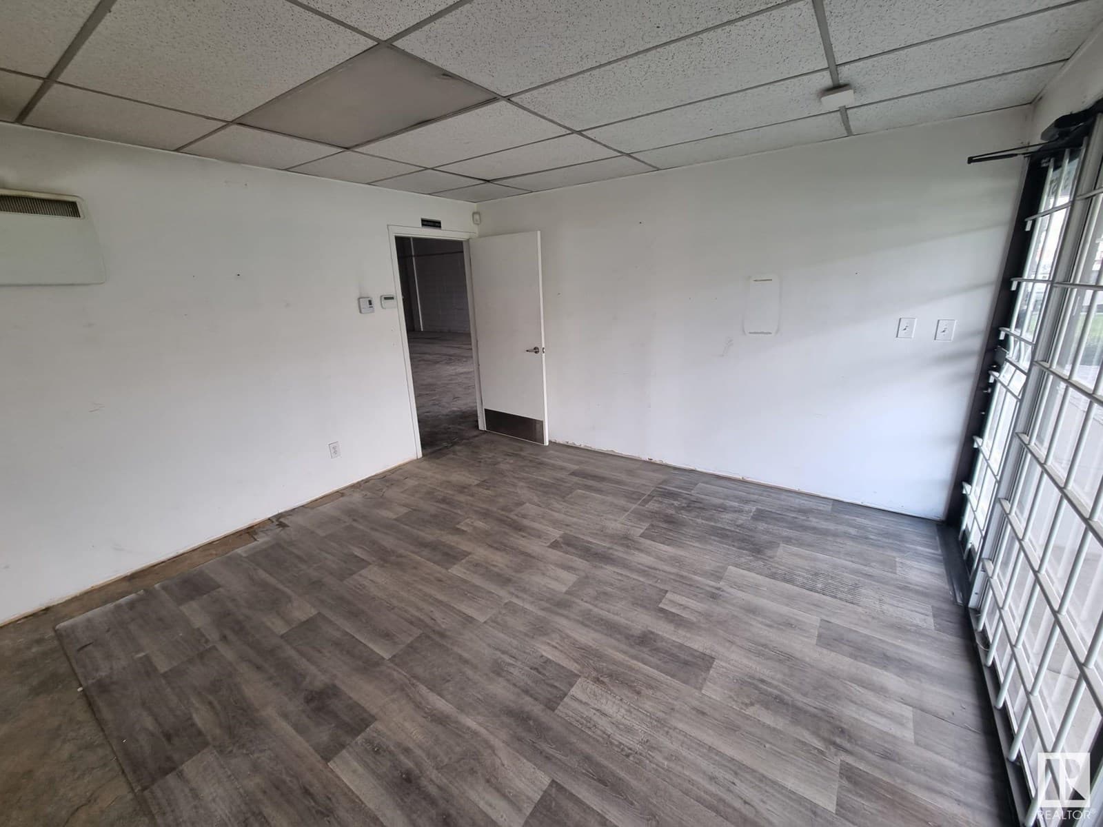Real estate listing