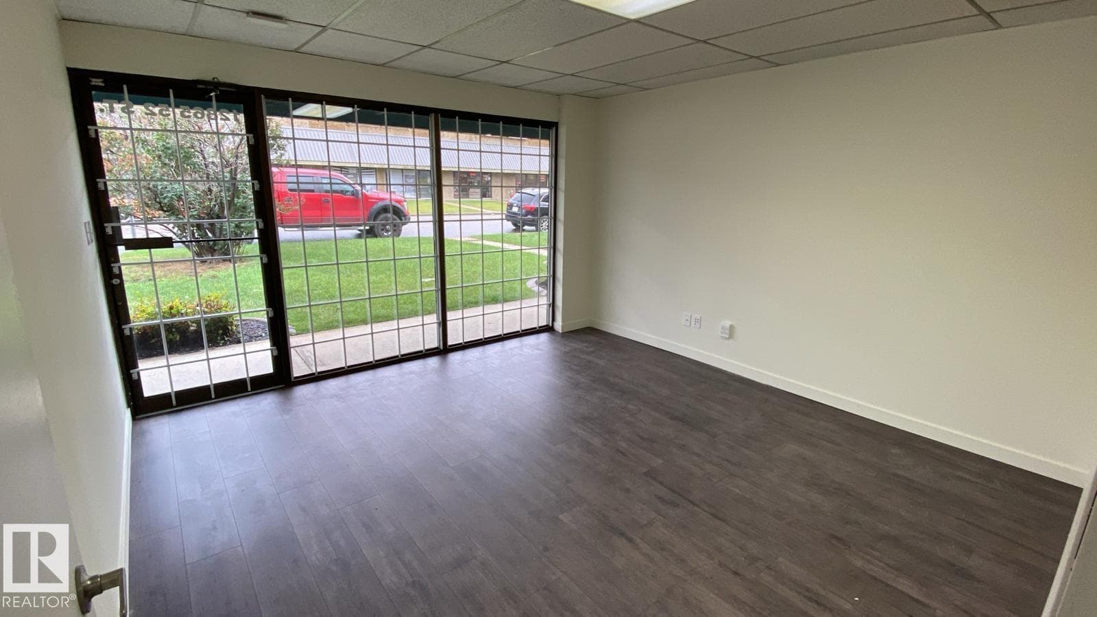 Real estate listing