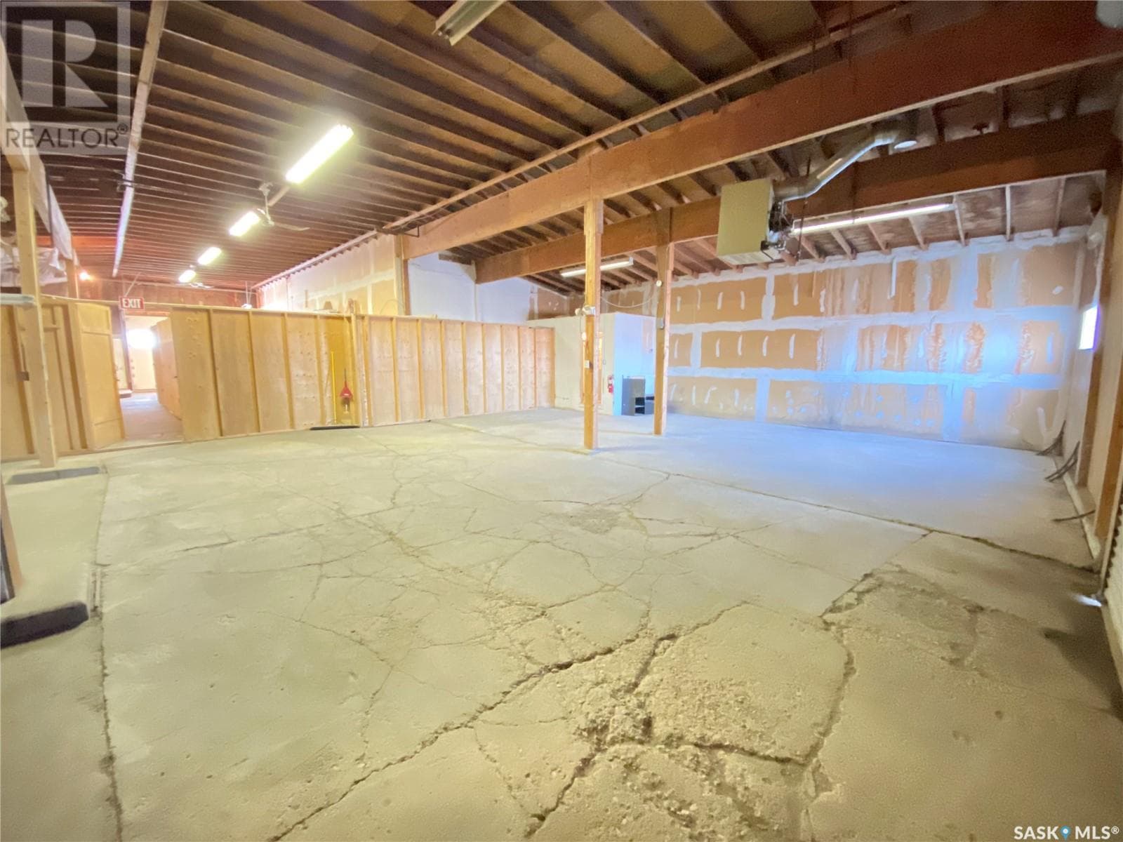 Real estate listing