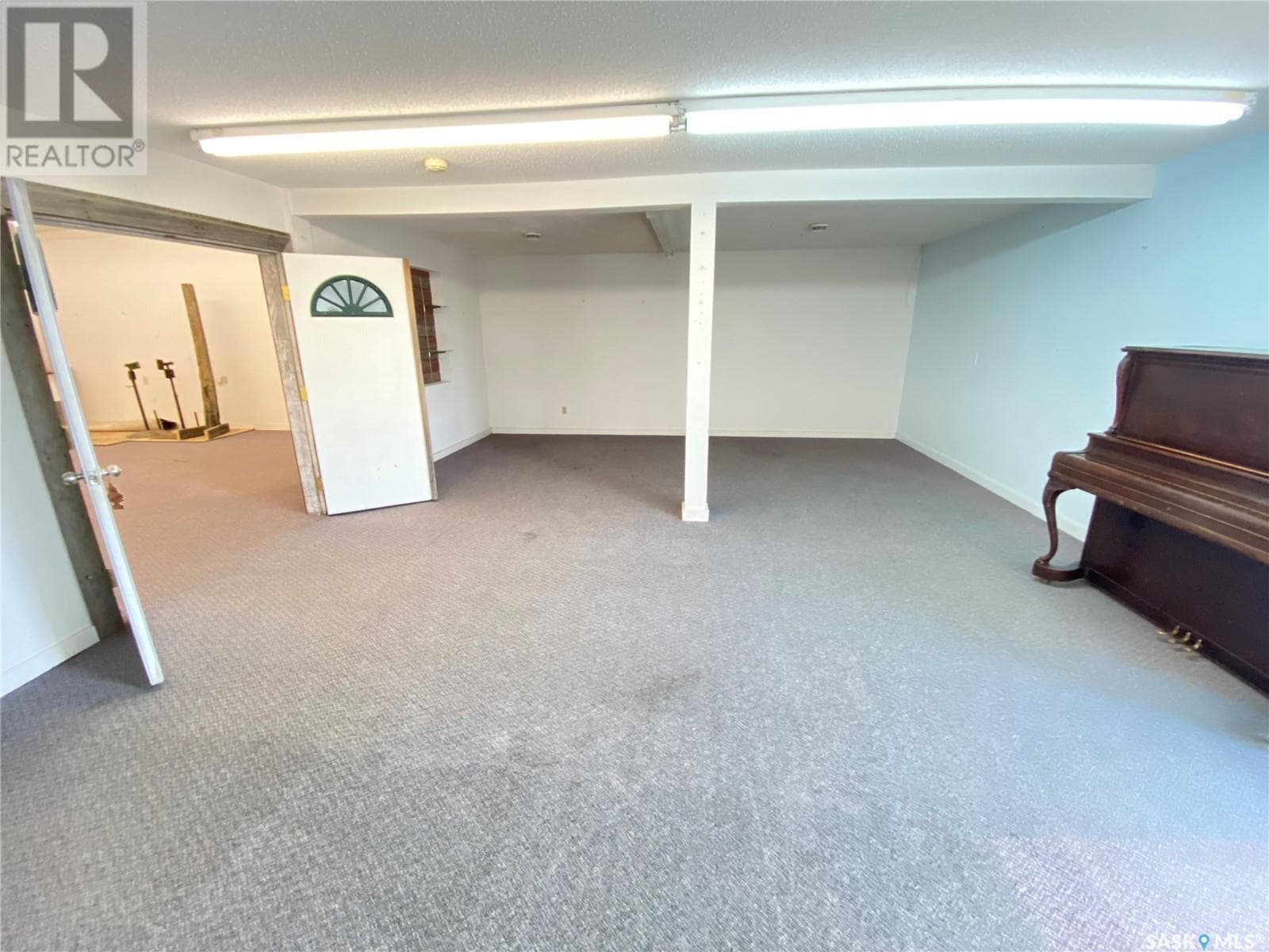 Real estate listing