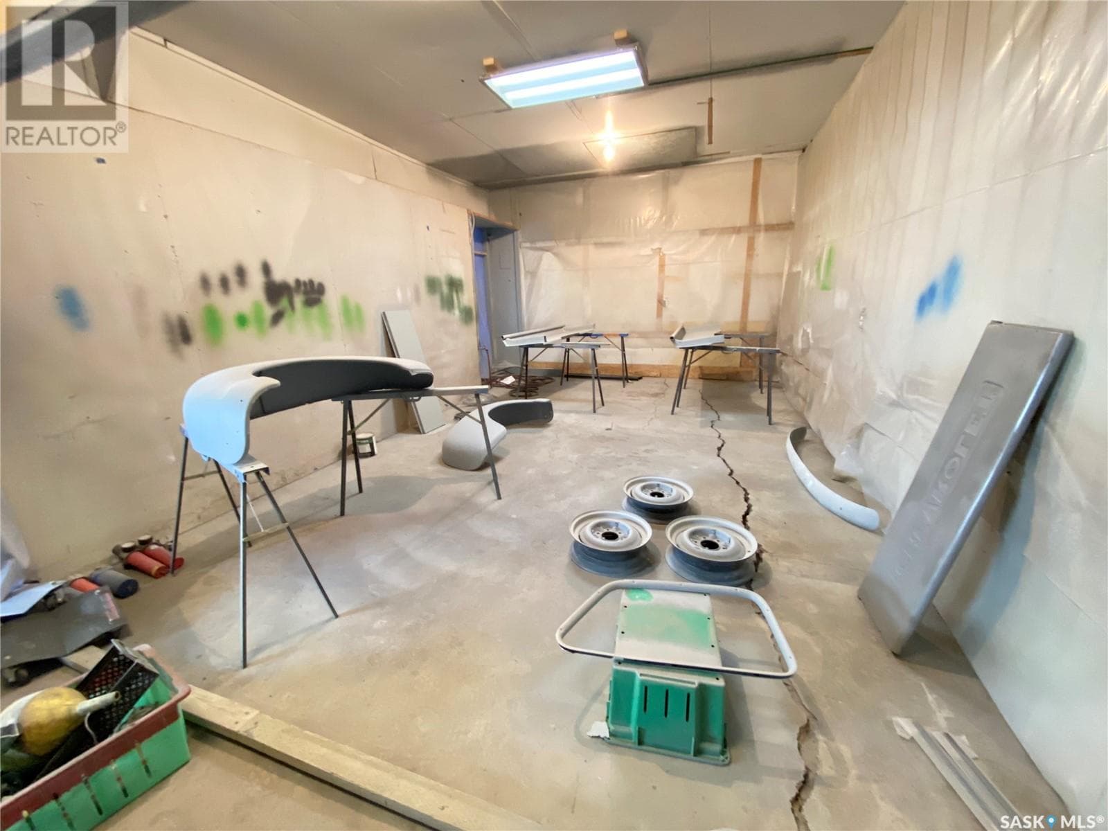 Real estate listing