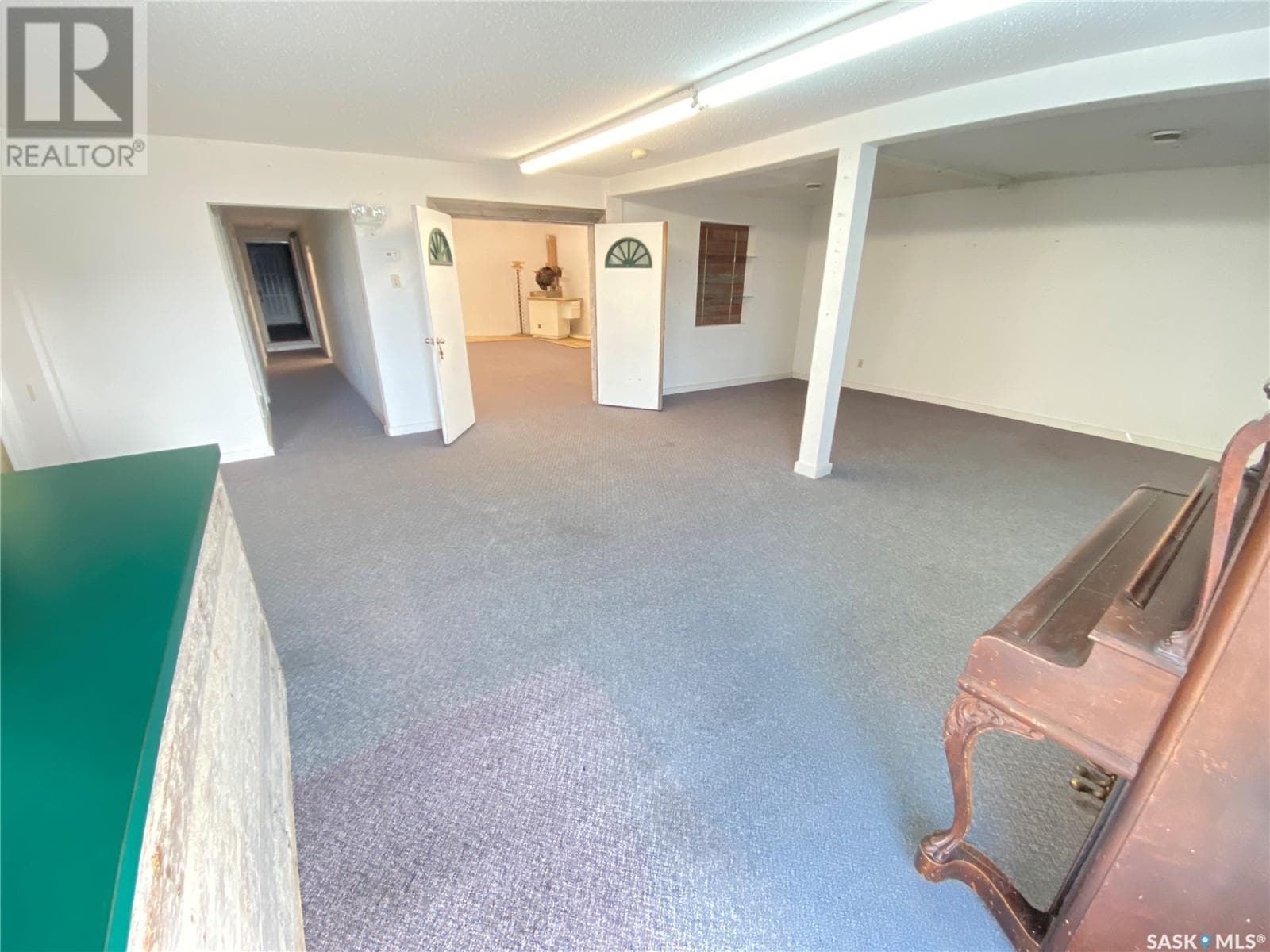 Real estate listing