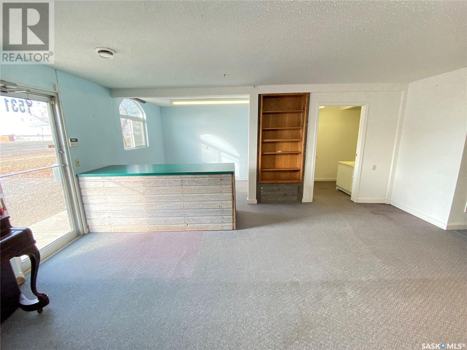 Real estate listing
