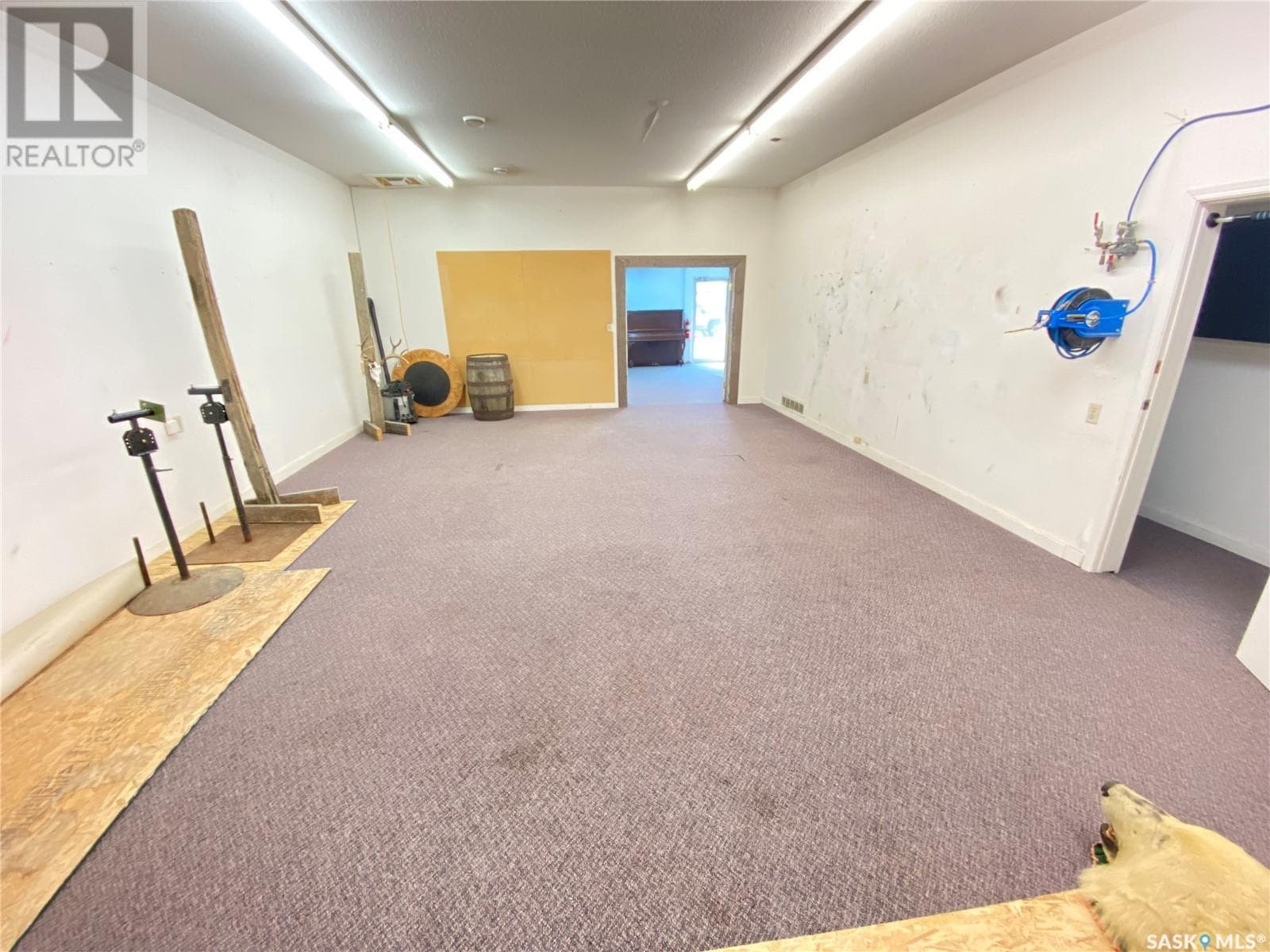 Real estate listing