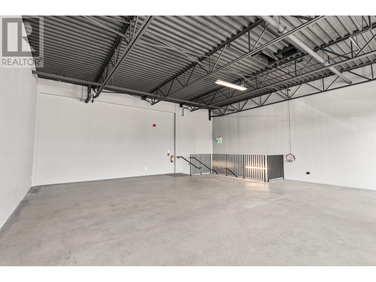 Real estate listing