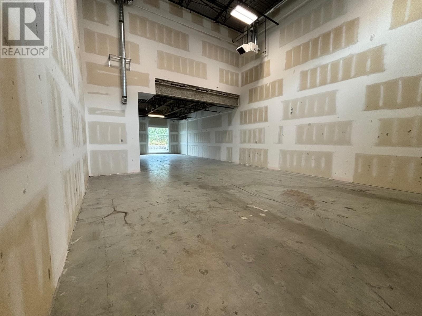 Real estate listing