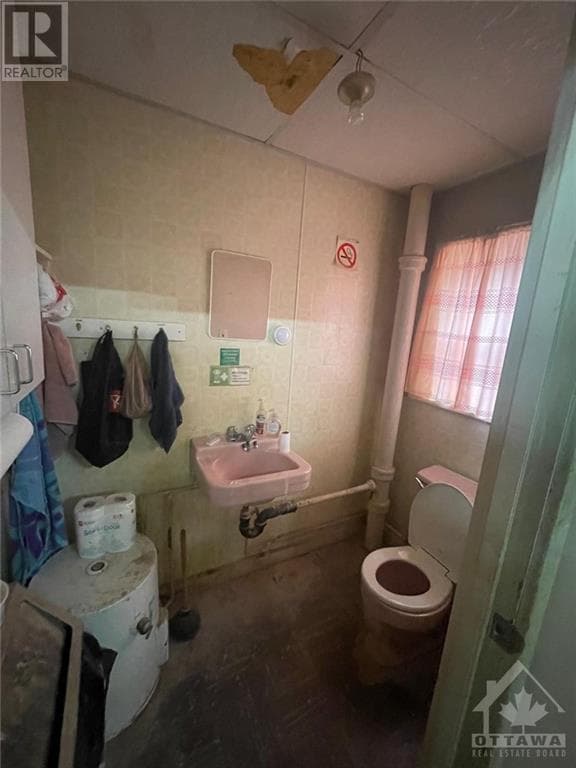 Real estate listing