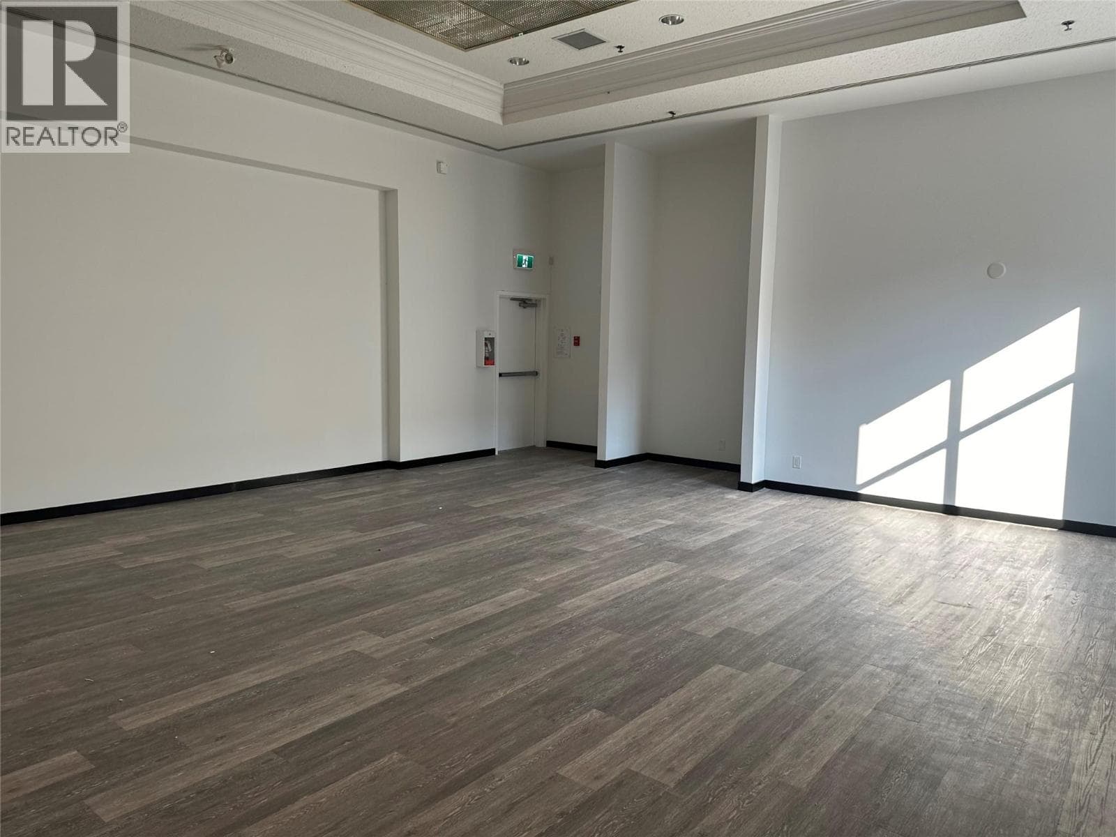 Real estate listing