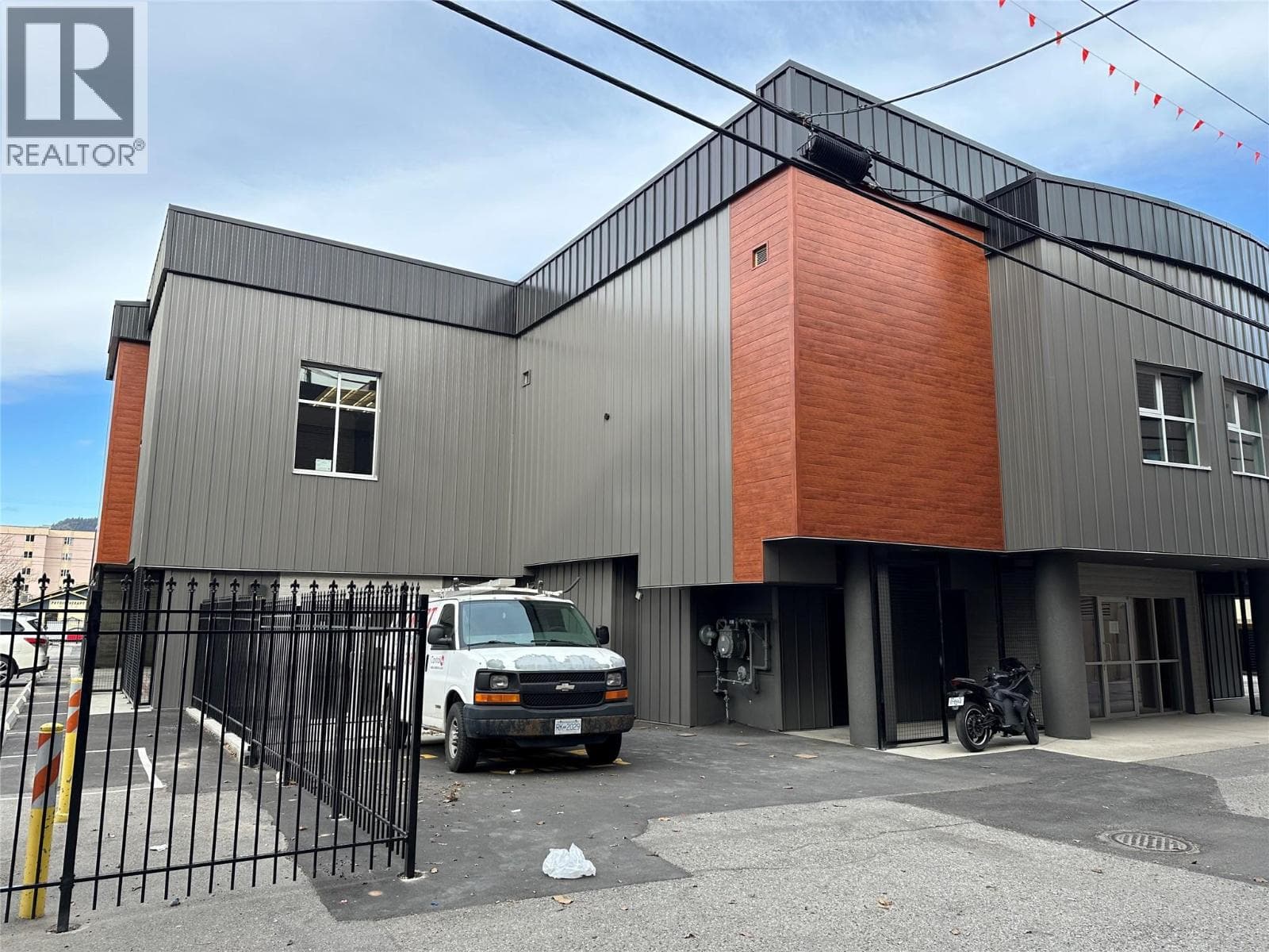 Real estate listing