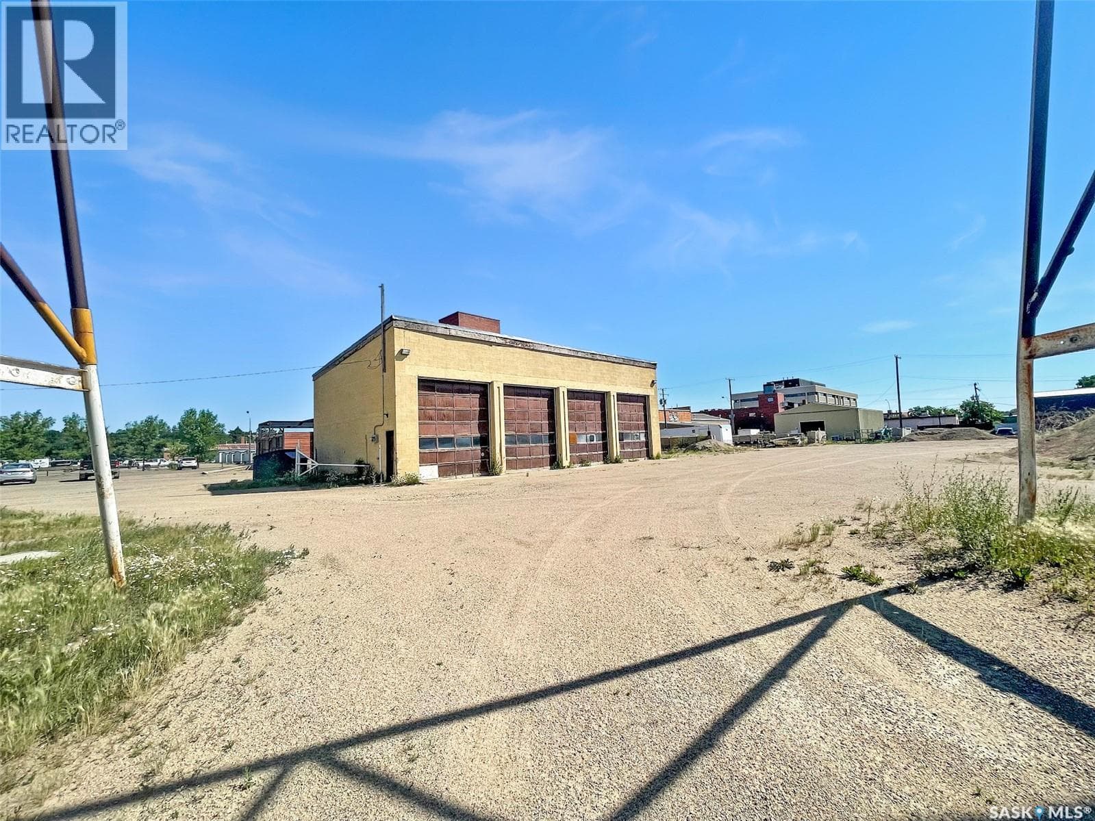 503 North Railway STREET W, Swift Current, Saskatchewan