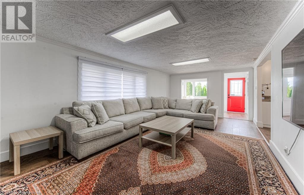 Real estate listing