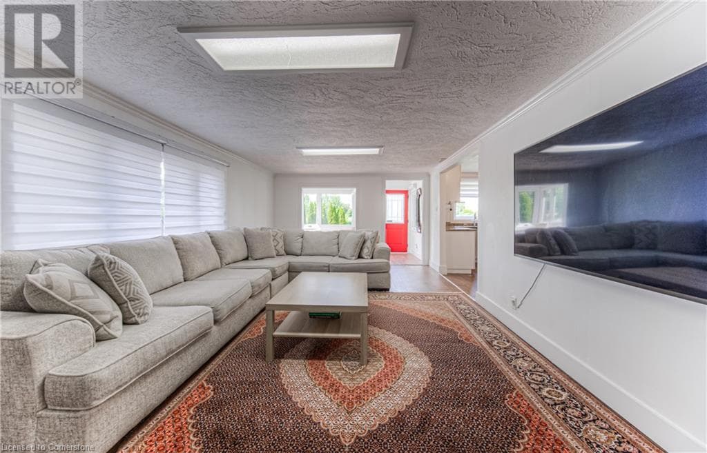 Real estate listing