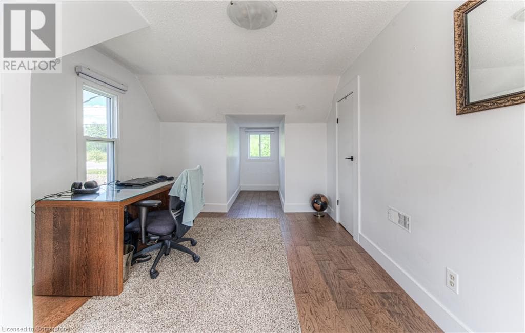 Real estate listing