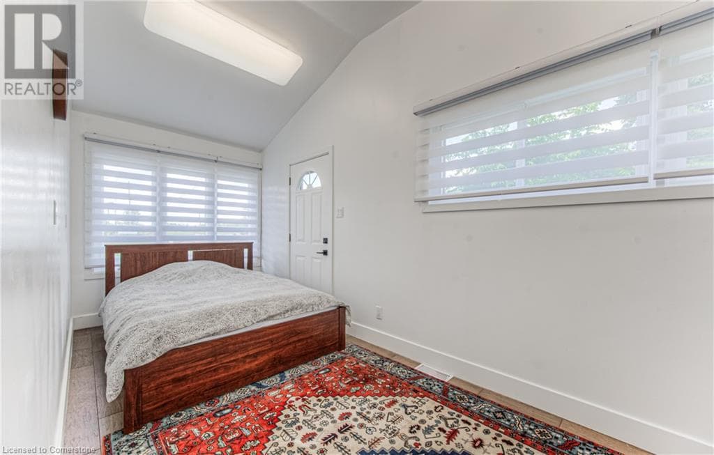 Real estate listing